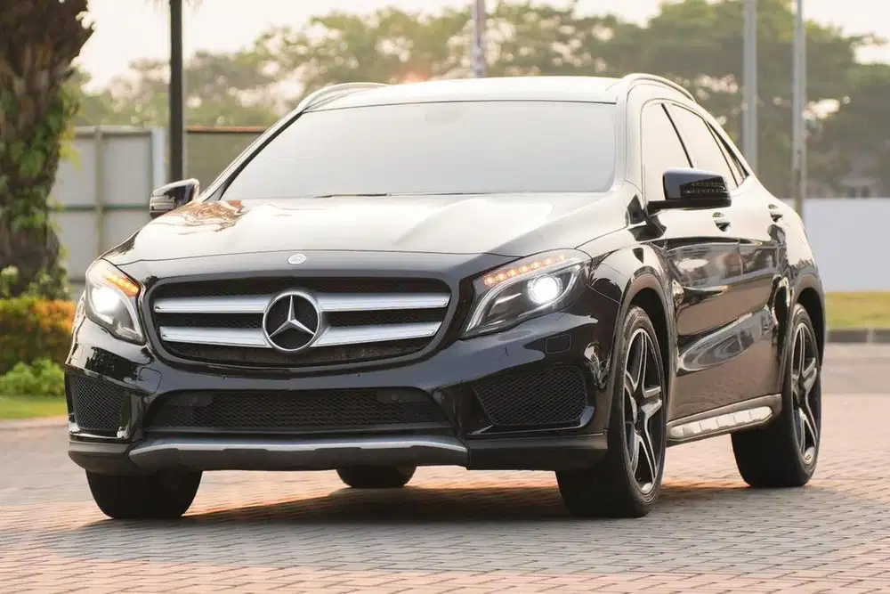 Panoramixmax! Mercedes Benz GLA200 AMG 2016 Black 320i c200 x3