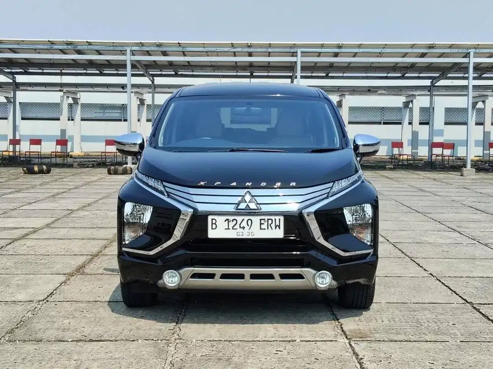 DP 5JT SAJA MITSUBISHI XPANDER ULTIMATE AT MATIC AUTOMATIC 2019 HITAM
