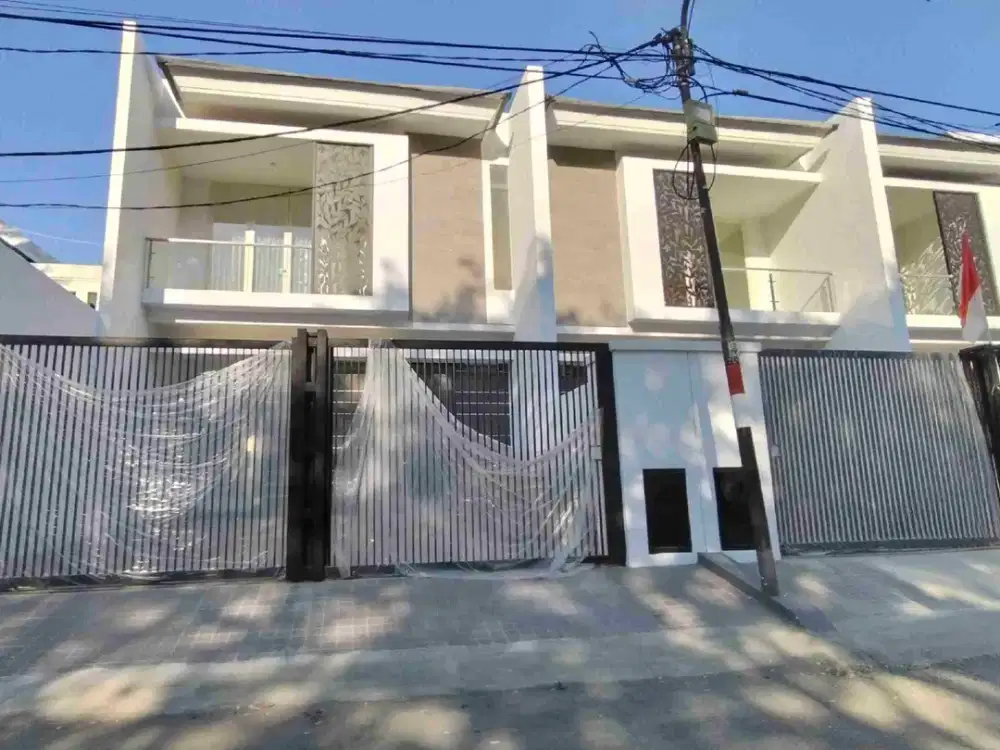 RUMAH BARU GRESS PANTAI MENTARI DEKAT RUNGKUT PAKUWON CITY