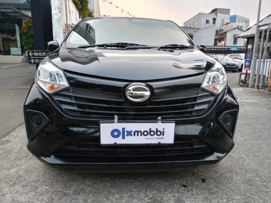 KM Rendah Daihatsu Sigra  1.2 X Bensin-MT 2021 Hitam