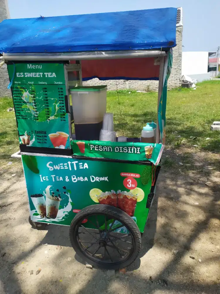 Gerobak bekas jualan minuman