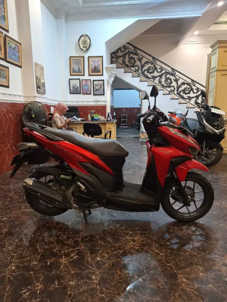 HUB KIKI DIJUAL MURAH 15,5 JT VARIO 150 THN 2018 SURAT SURAT LENGKAP