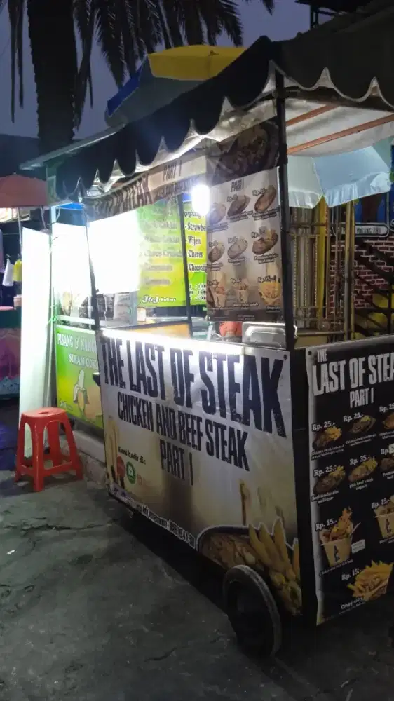 Di butuhkan 1 orang laki laki penjaga steak streetfood