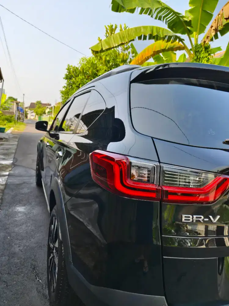 Honda New BRV Istimewa asli AD