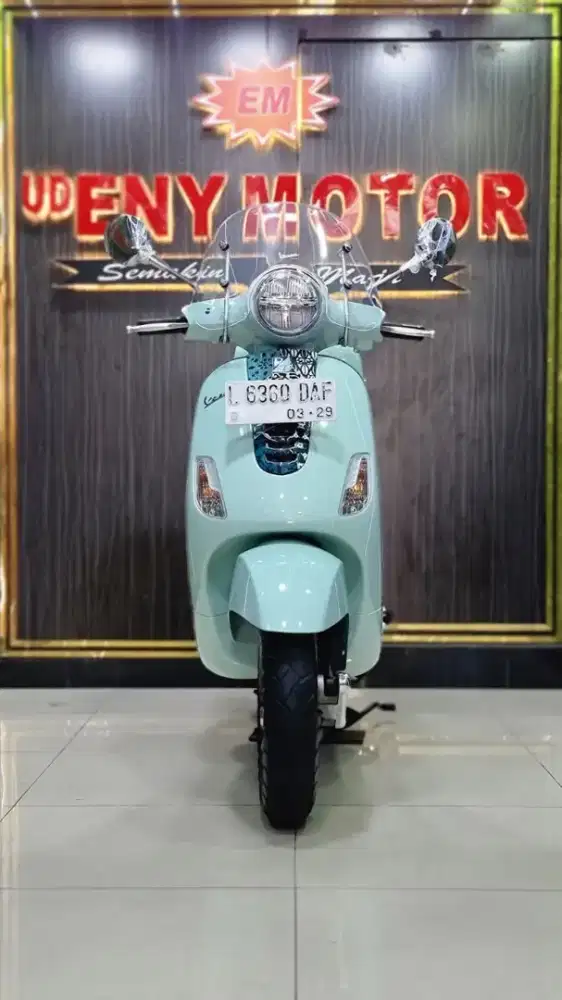 UD ENY MOTOR - Piaggio Vespa LX batik series thn 2023 fresh