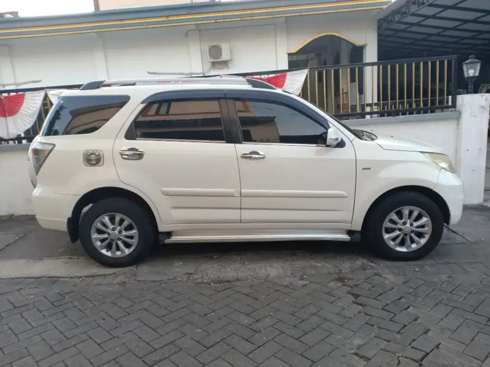 Terios TX Matic 2013