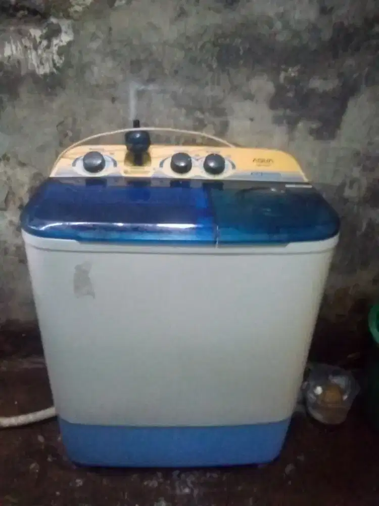 Jual mesin cuci merk Aqua kpsitas 7, 5kg fungsi normal