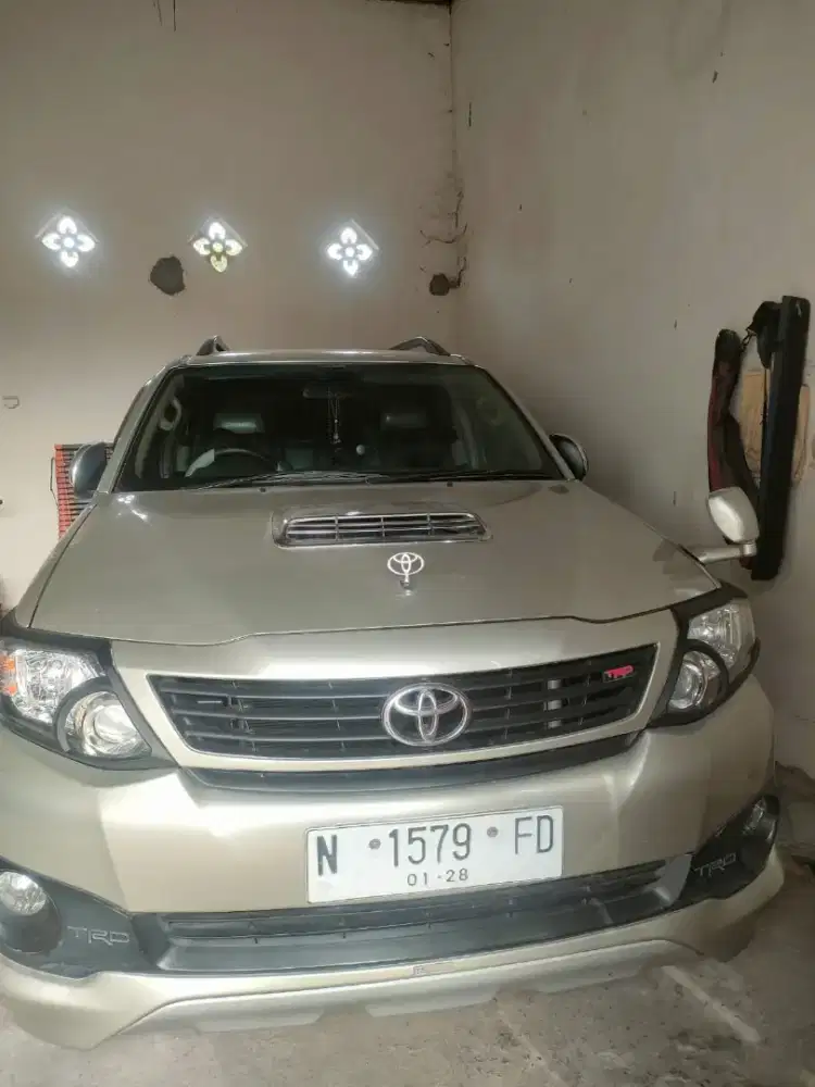 Toyota Fortuner 2013