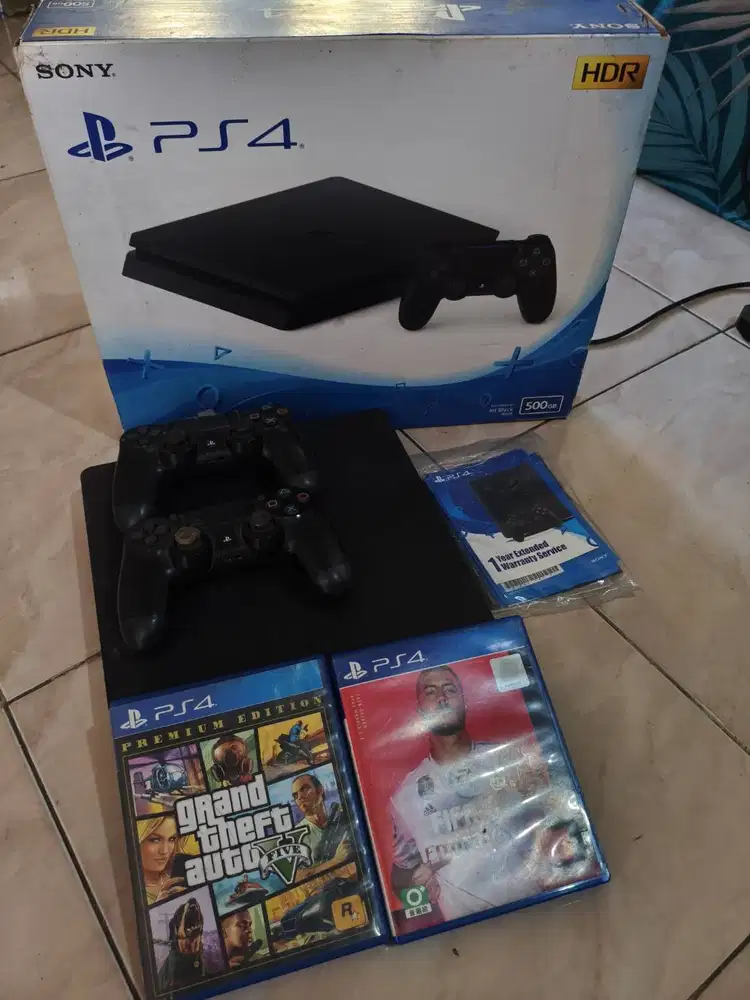 JUAL PS4 SLIM JET BLACK - 2106A B01 500 GB (BEKASI PAKAI PRIBADI )