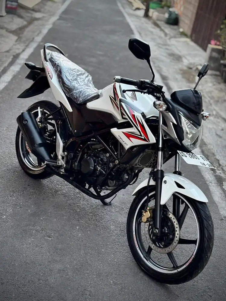 Honda CB 150R STREETFIRE ORIGIN APIK