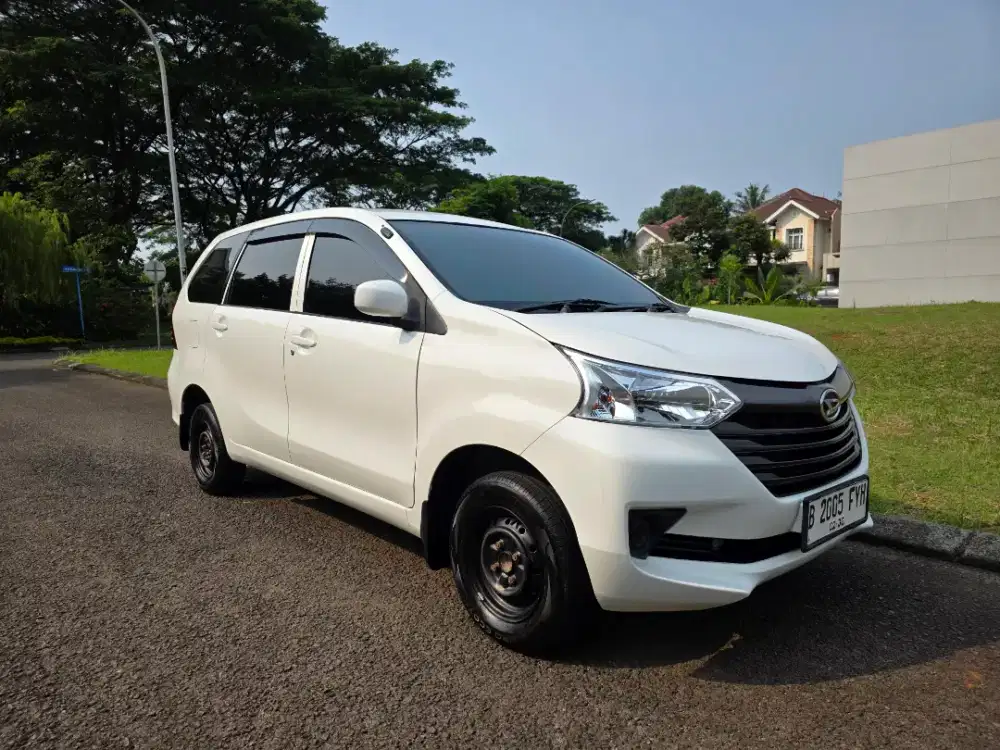 Daihatsu Xenia 1.0 M 2016 nik 2015 Barong