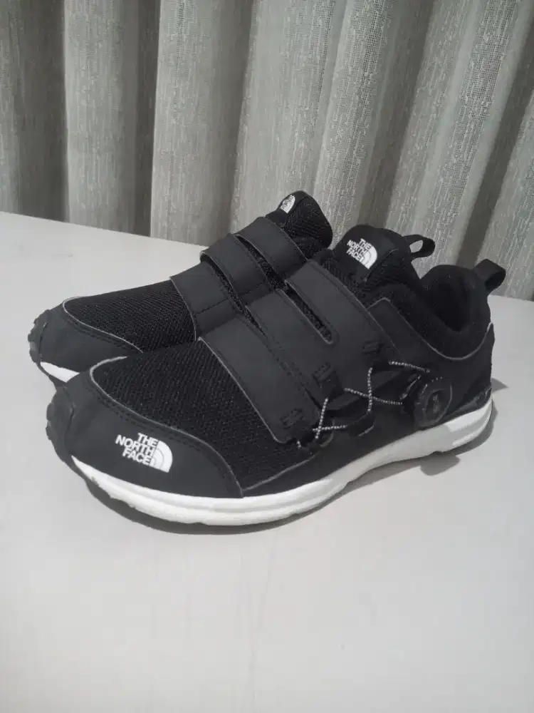 Sepatu The North Face Boa