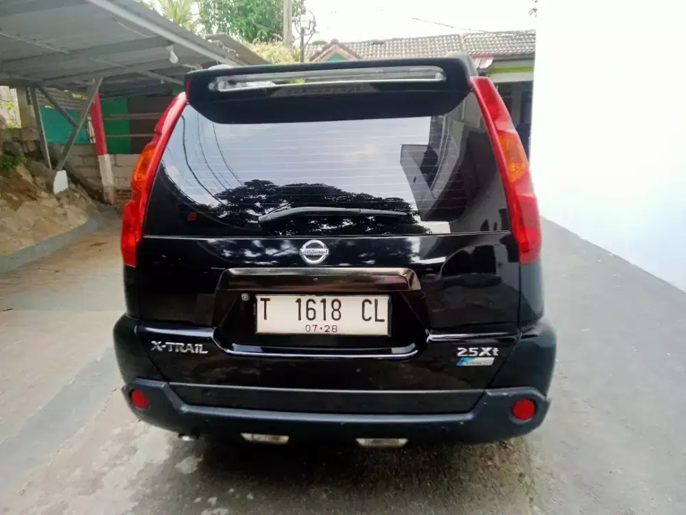 Nisan Xtrail t31 type XT cvt 2010 di Tangerang