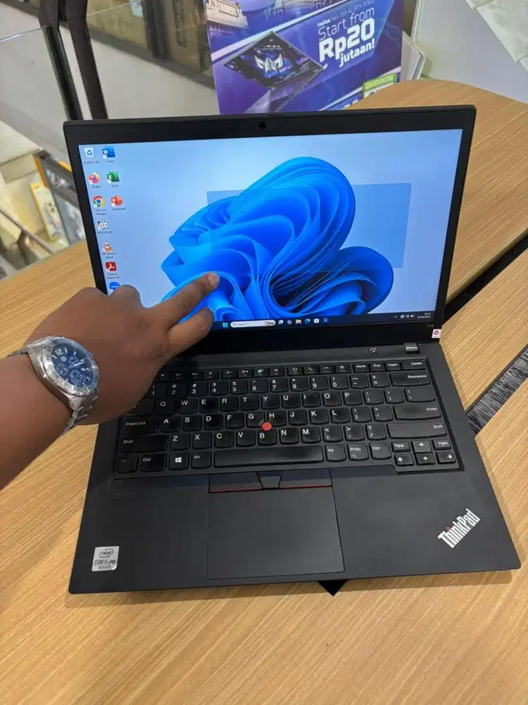 Thinkpad T14 Touchreen/ Intel Core i5/ Ram 16 Gb/ Ssd 256 Gb
