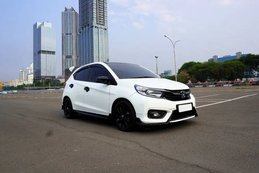 Honda Brio RS 1.2 Urbanite Edition AT 2023