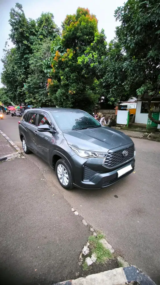 Toyota Kijang Innova 2023 Bensin