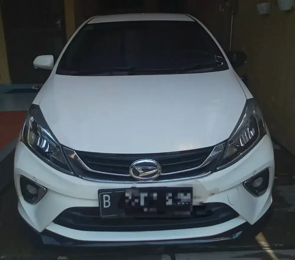Jual Daihatsu Sirion 2021 Matic putih - white Jakarta Plat B Ganjil