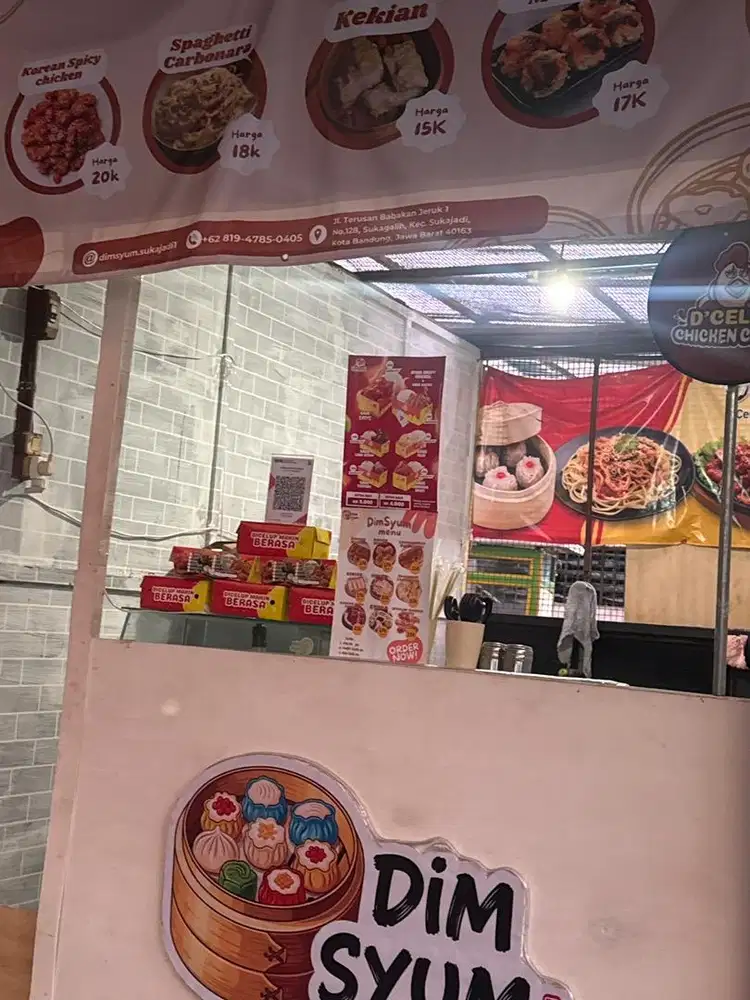 Jaga kios Dimsum