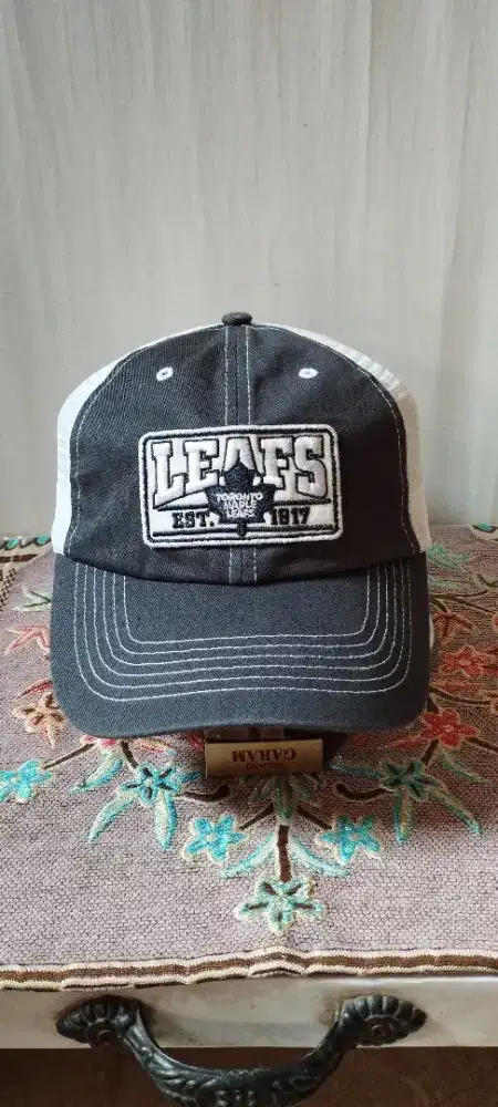 Trucker cap Fan favorite
Toronto Maples
All size
Full tag