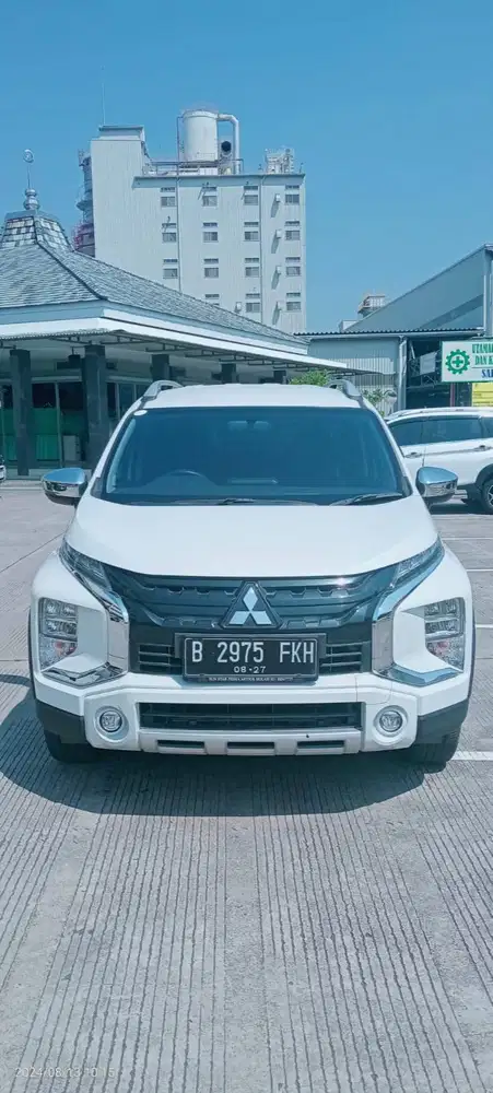 xpander Cross At.15