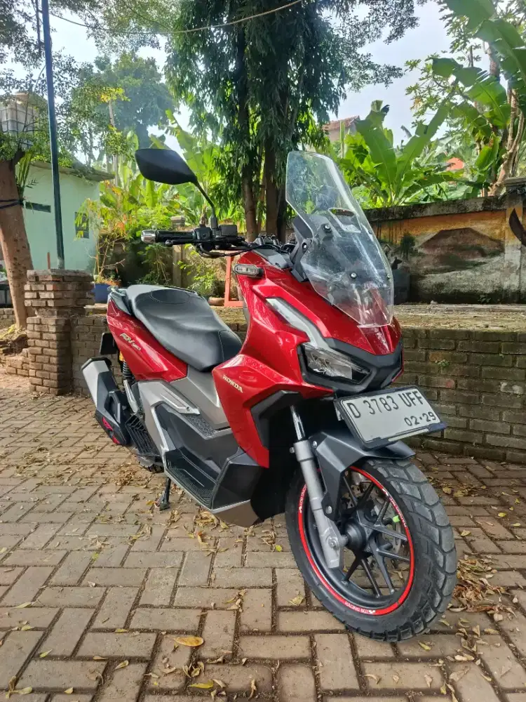 Honda ADV 160 CBS odo 7rb perak ‼️