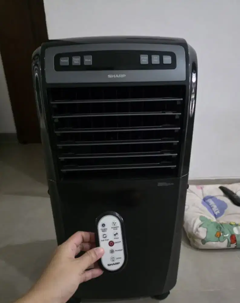 DIJUAL AIR COOLER MERK SHARP KONDISI OKE