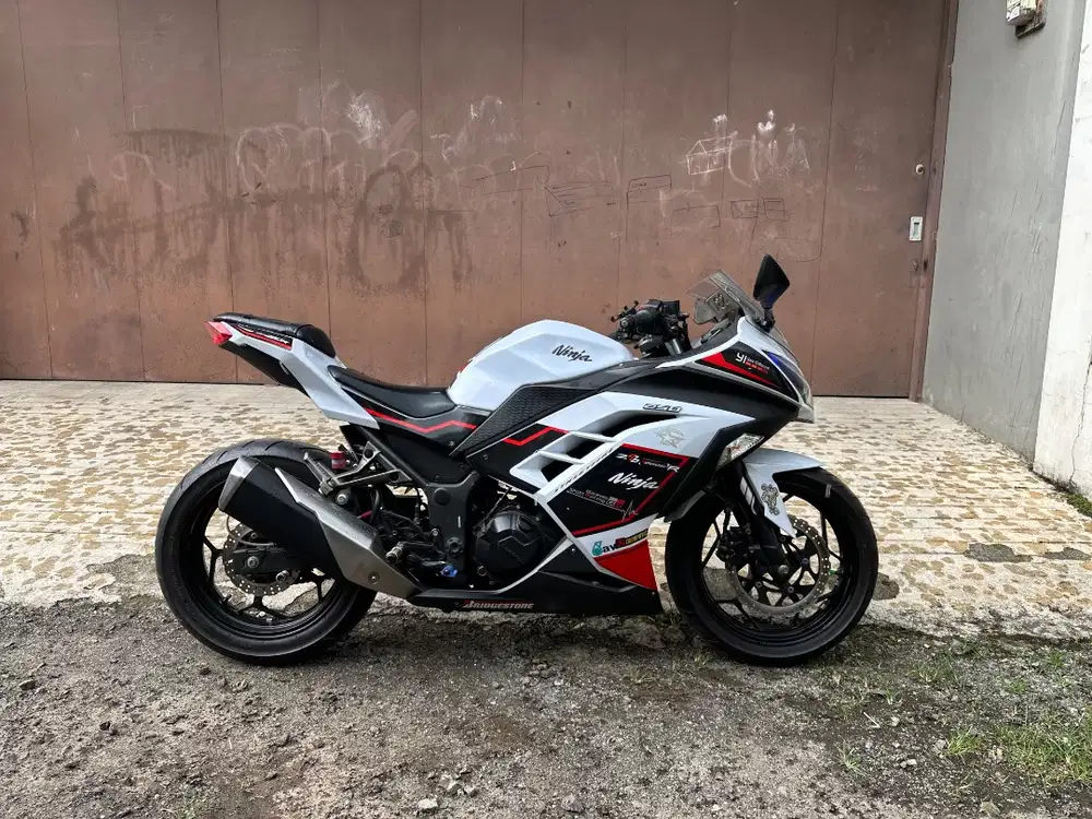 Ninja 250 cc Fi 2014 kM 38 Rb antik kawasaki motor moge R25 zx krr rr