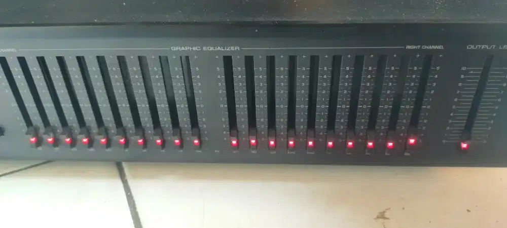 Jual ekualiser merek Yamaha model EQ 70 Made in japan