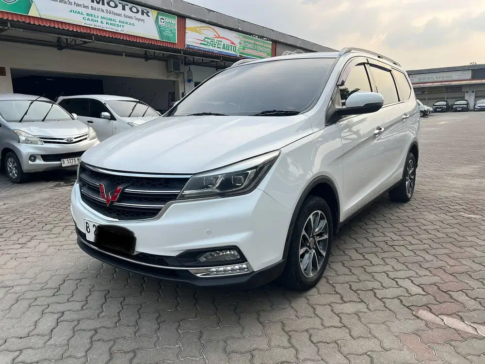 Wuling Cortez L Lux+ 2018 Putih AMT pajak panjang