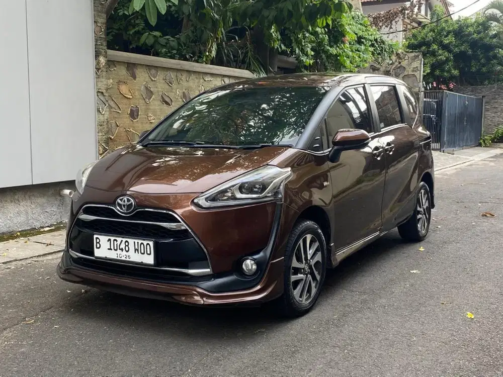 Toyota Sienta Q At 2016