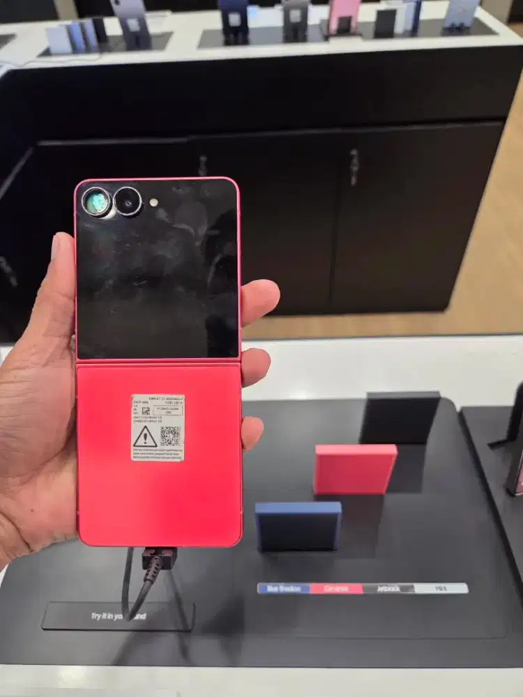 Z Flip7 12/256GB Garansi Resmi