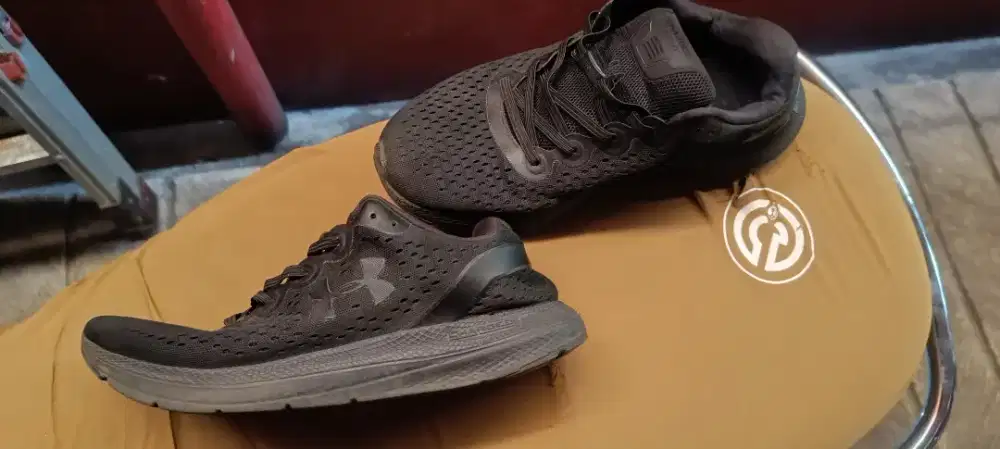 Sepatu Runing Gym Under Armour Legit Size 41