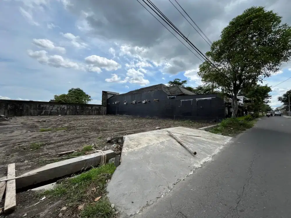 1 menit Candi Sambisari Tanah Tepi Jalan Utama Sleman
