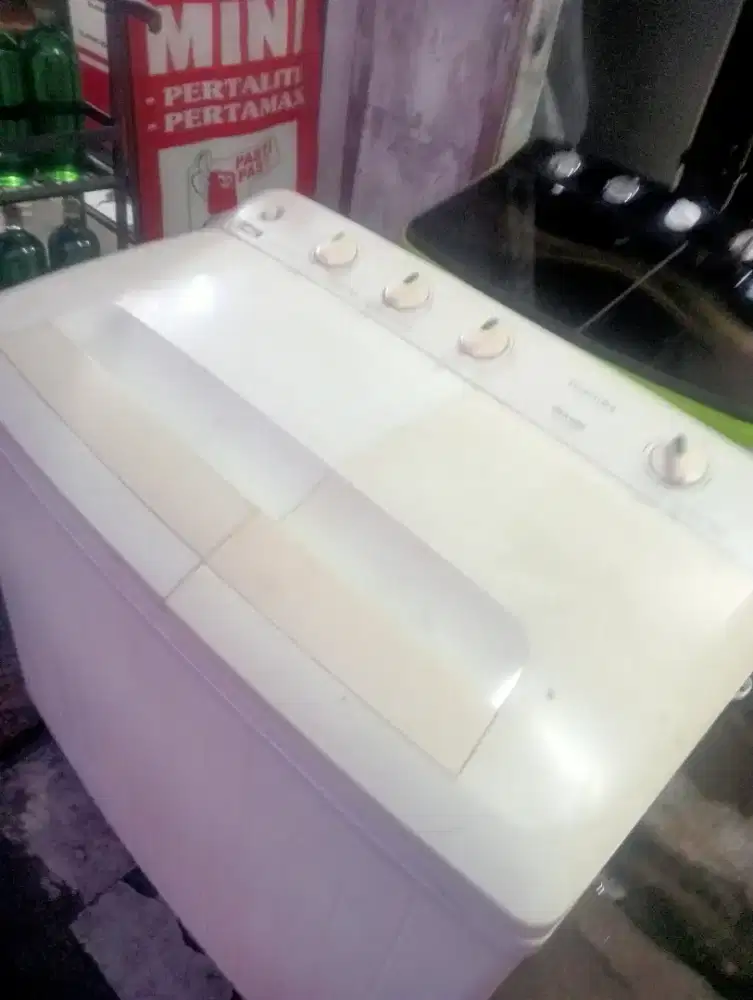 Mesin cuci 2tbg Toshiba 14kilo