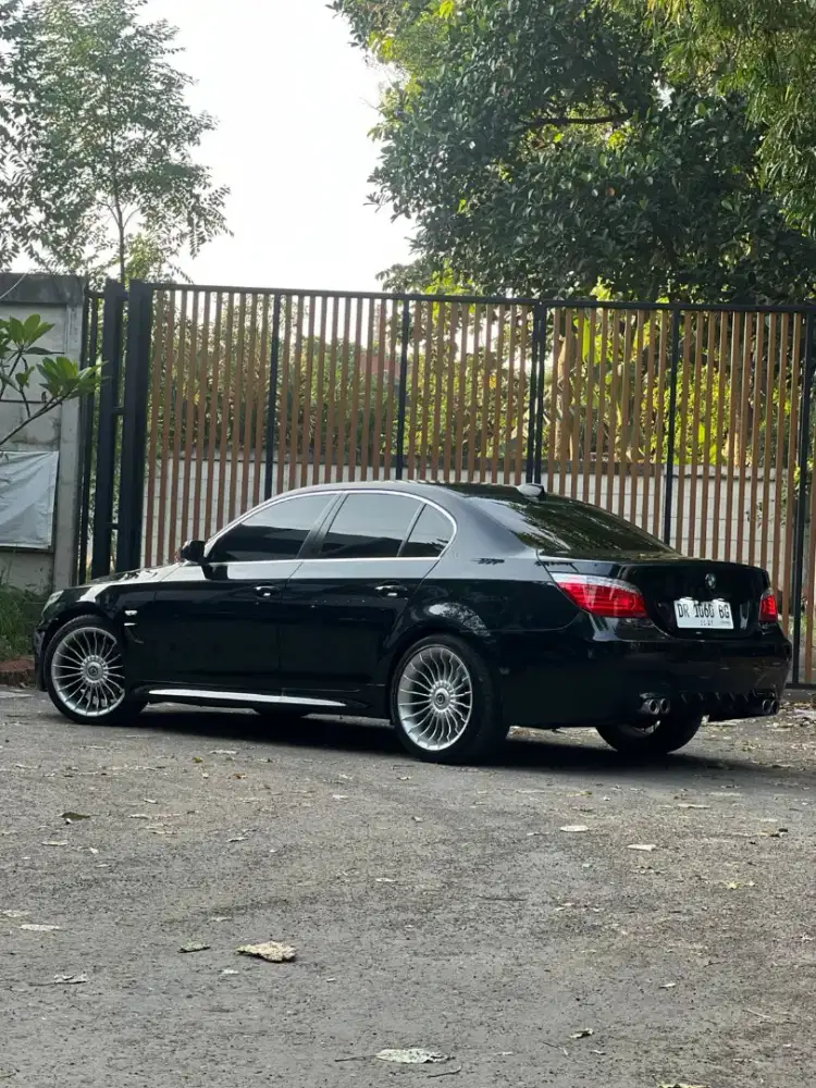Bmw 523i (2008) Terawat dan Masih Mulus