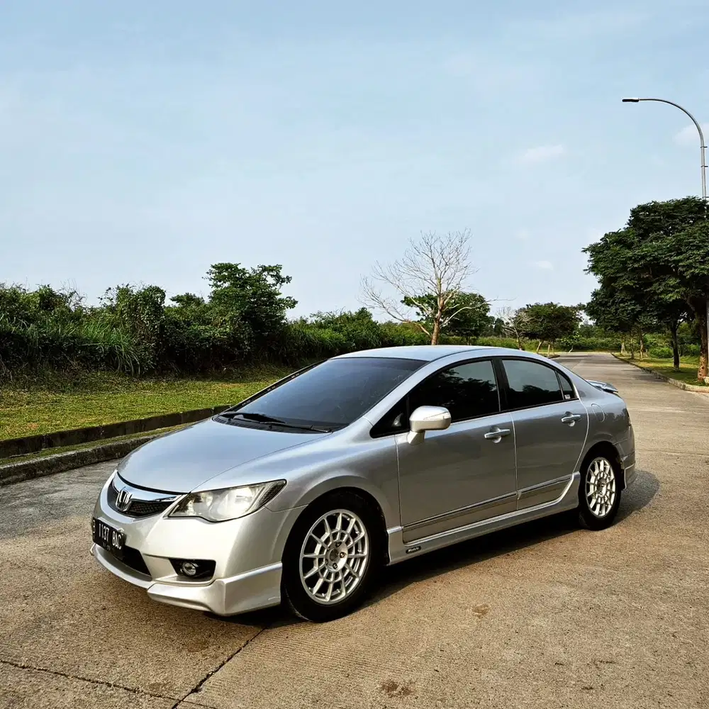 Honda Civic 2010 Bensin