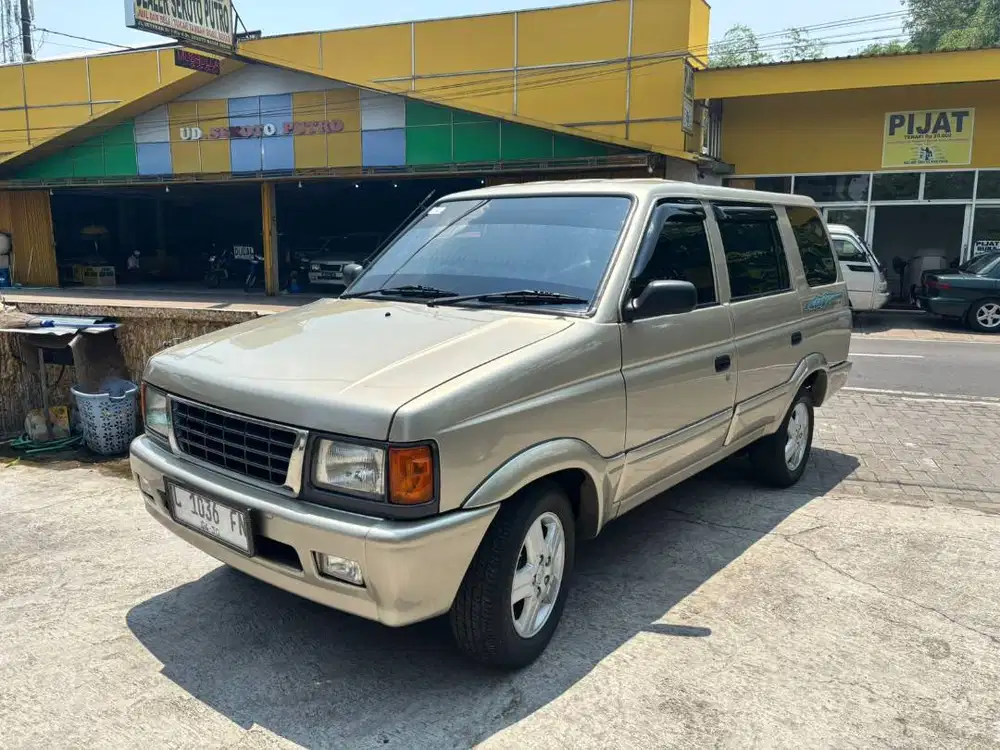 isuzu Panther new Higrade 2000 plat L udin mobil bekas sekoto kediri