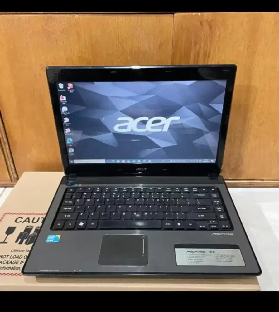 Laptop Acer Aspire 4741 Core I3 Ram 4 Normalan Tinggal Pake Aja