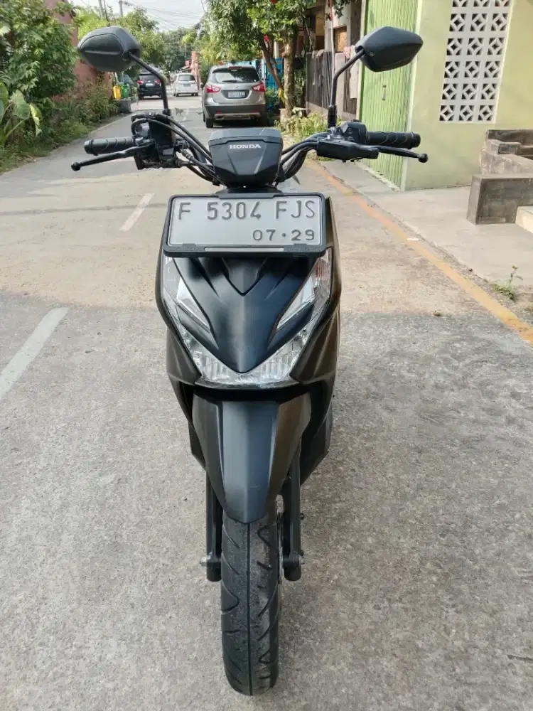 Dijual motor Honda Beat street 2024