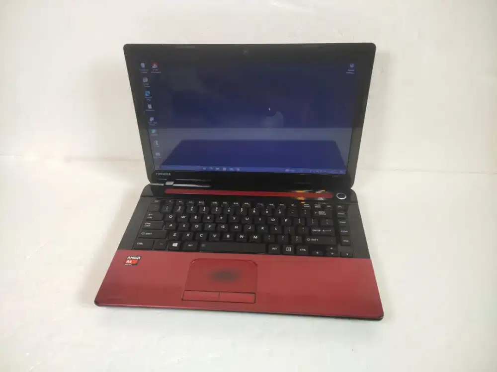 A845 Toshiba Satellite C40D-A  AMD A4-5000 Ram 4GB hdd 500GB