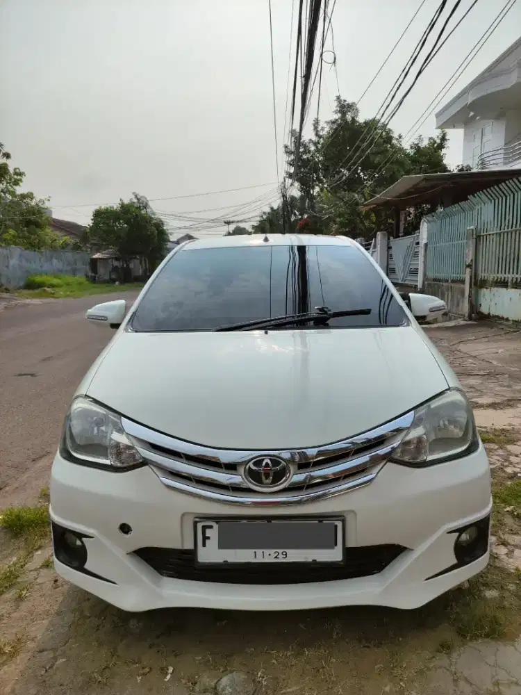 CASH Toyota Etios Valco G 2014 / 2015