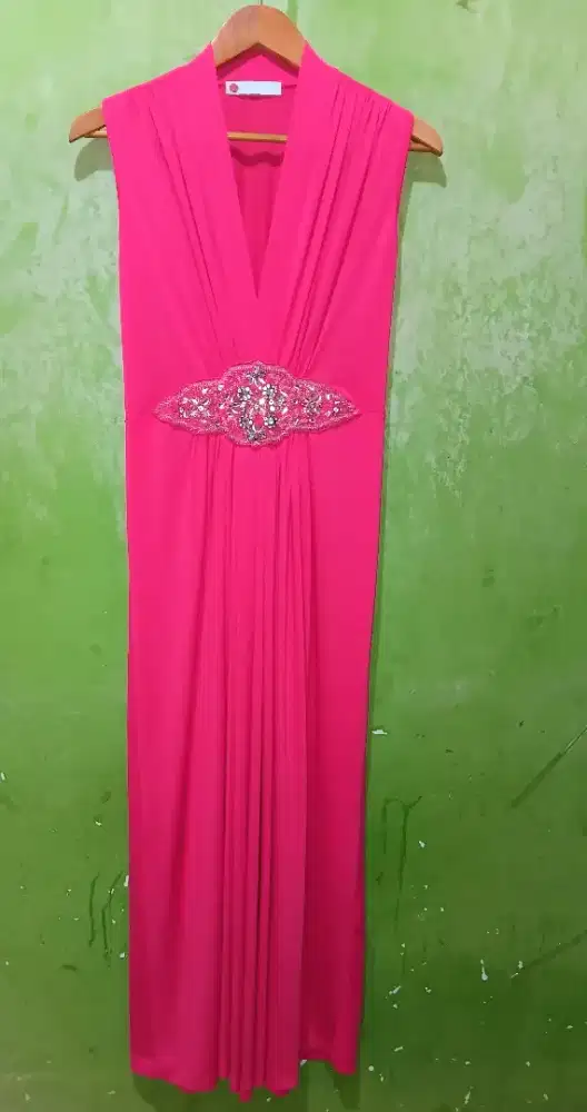 Dress wanita tanpa lengan preloved bermerk