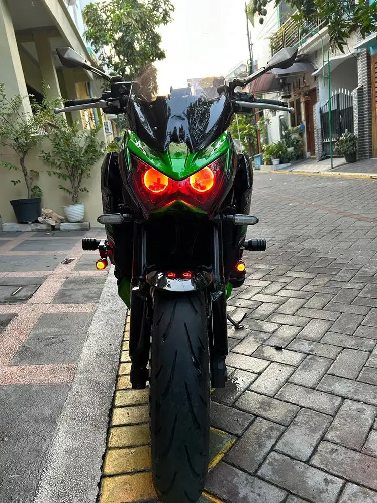 Kawasaki Z800 Thn 2013