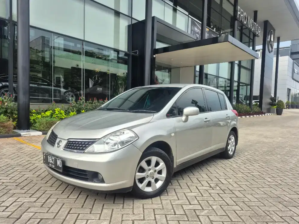 Nissan Latio 2008 Bensin