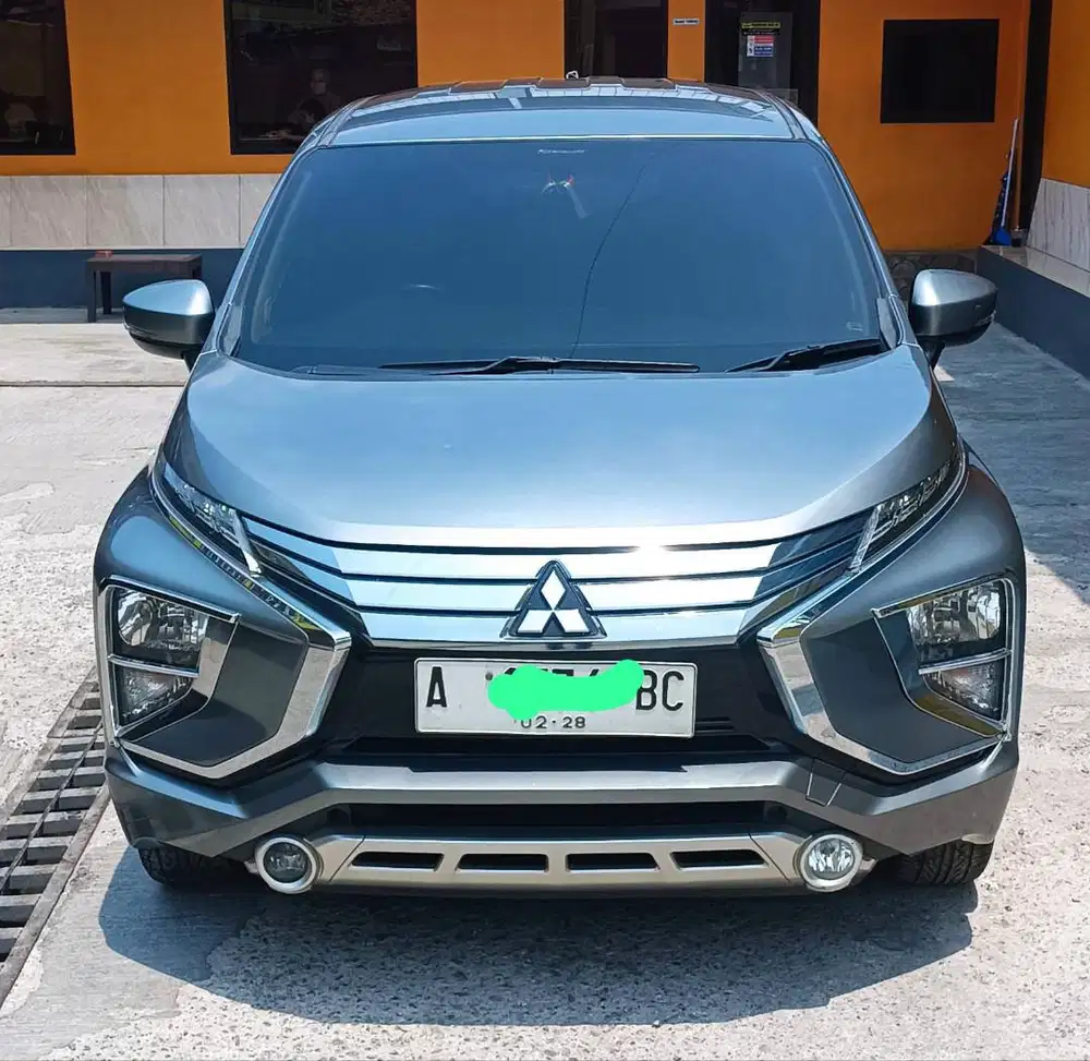 Xpander Sport Tangan Pertama