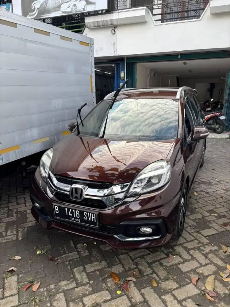 HONDA MOBILIO RS TAHUN 2014 METIK