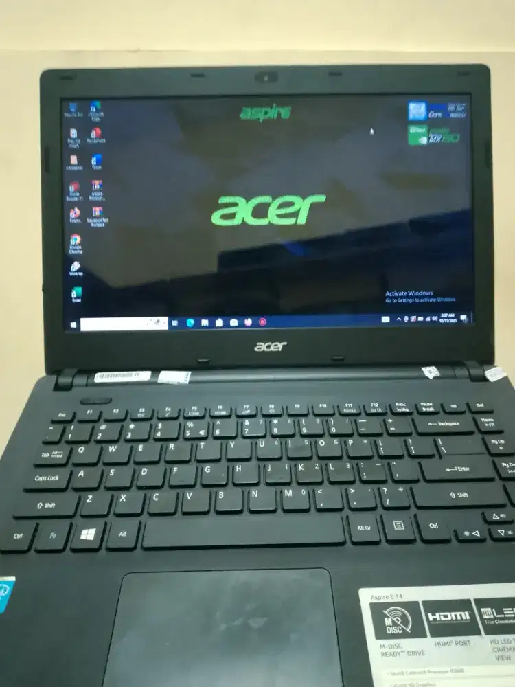 Acer aspire ram 8 SSD 128 VGA Intel graphics 6gb hd mulus