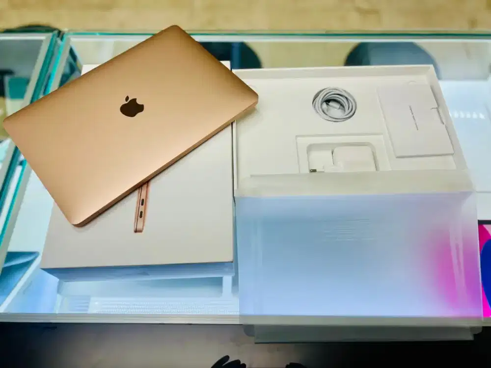 MacBook Air M1 2020 13-Inch iBox ID/A 8/256GB Gold