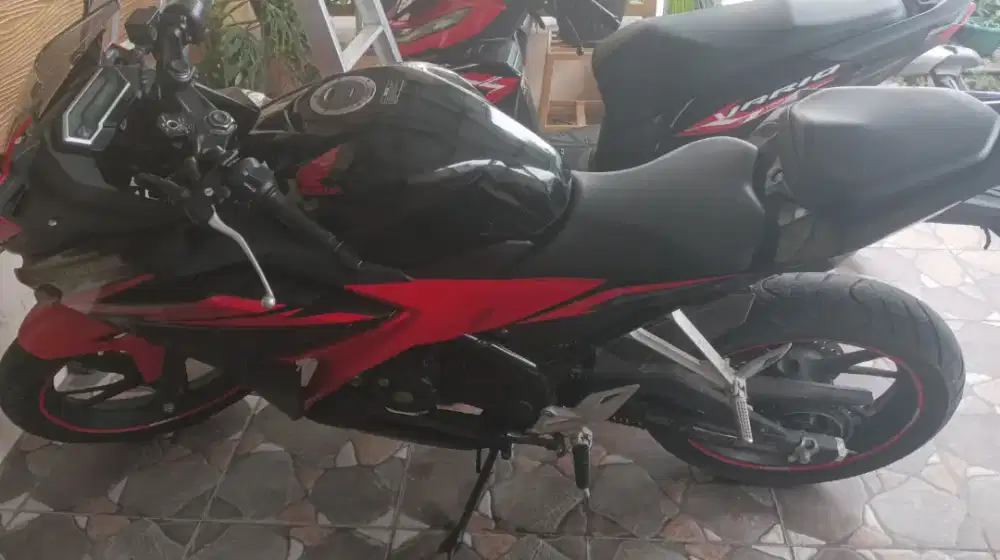 Motor Bekas Honda CBR 150R Tahun 2018