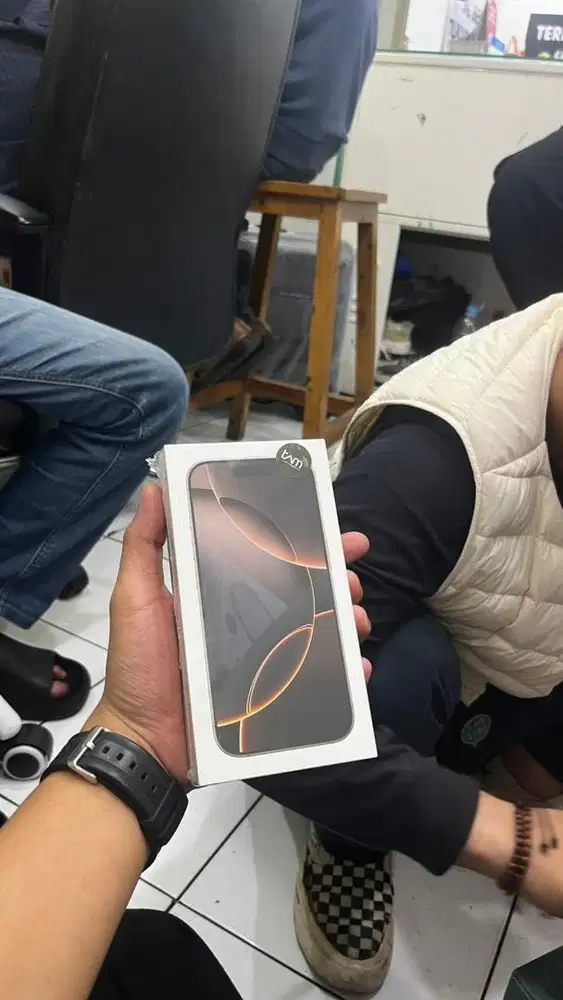 Iphone 16 pro 256 resmi iBox